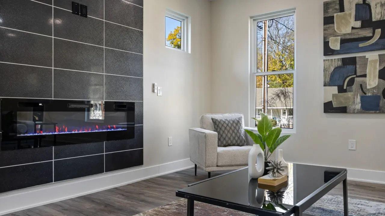 how much electricity does an electric fireplace use
