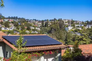 how do solar panels work on a house