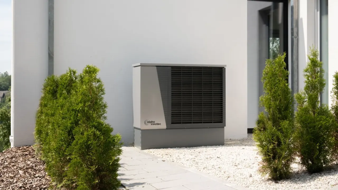heat pump vs propane furnace